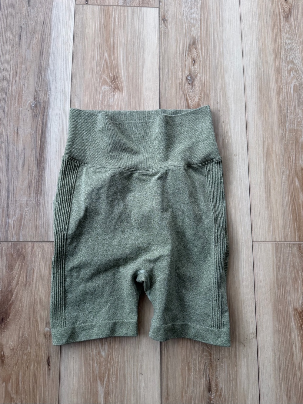 High-Waist Olive Green Seamless Bike Shorts